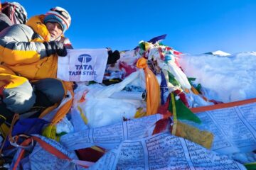 TSAF Instructor Mohan Rawat Summits Mt. Everest