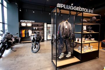 BMW Motorrad Opens New Flagship Dealership in Kolkata at Prime Location